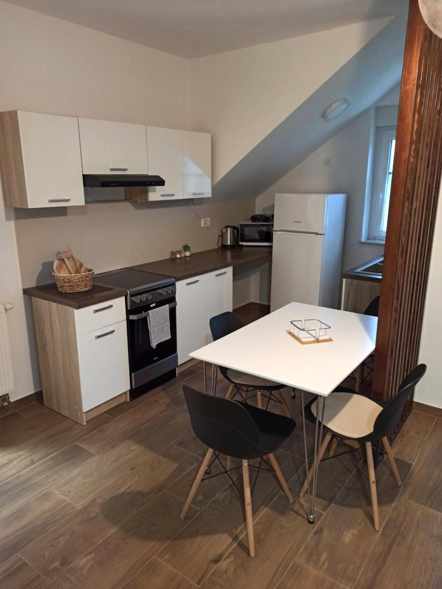 Apartmani Leptir Rakovica Exterior photo
