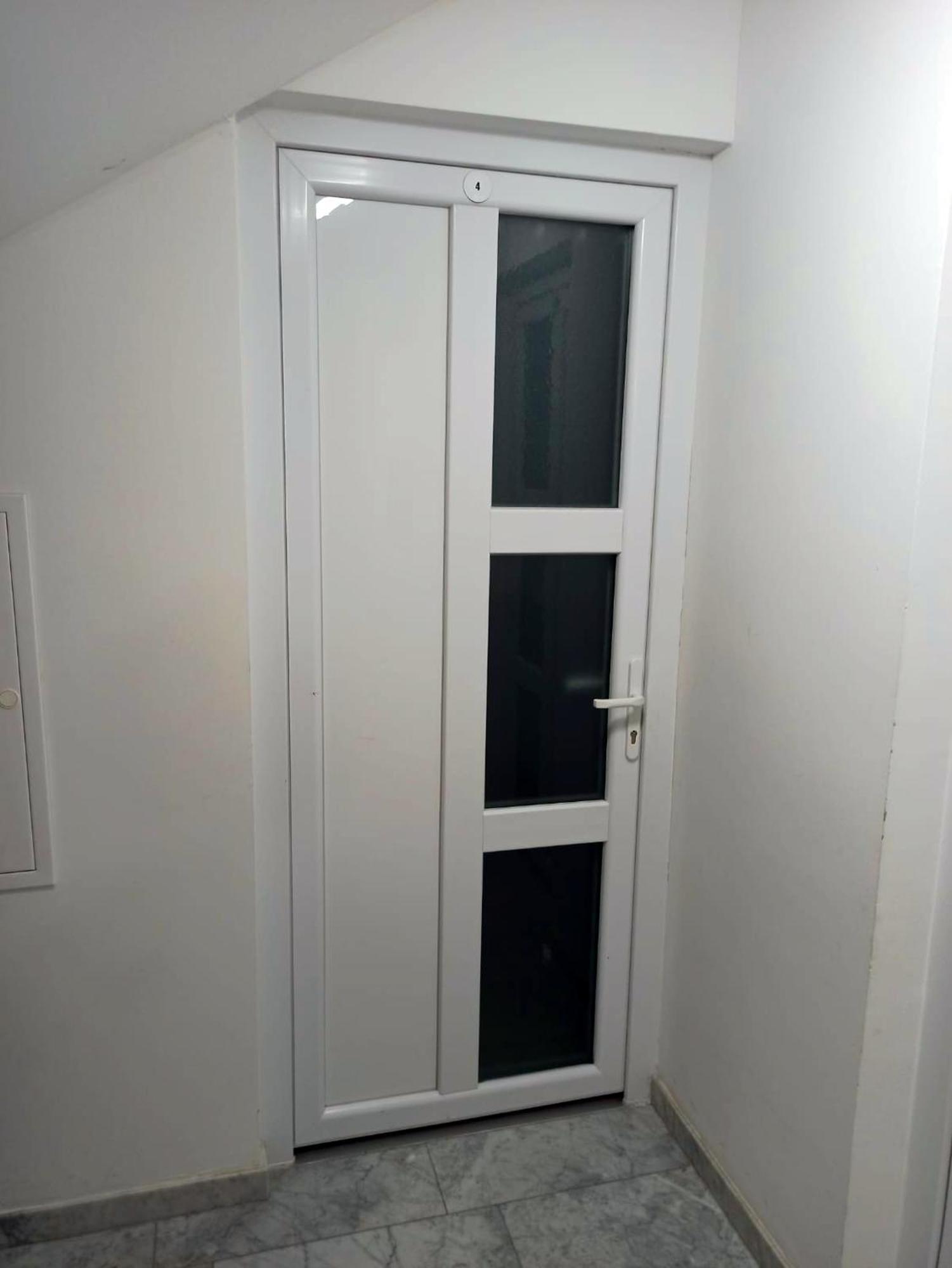 Apartmani Leptir Rakovica Exterior photo
